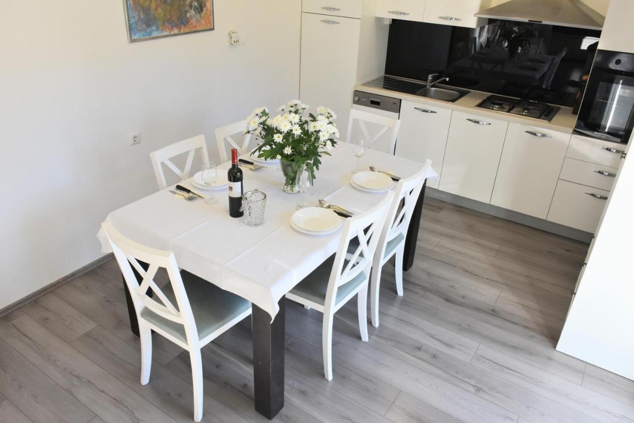 Villa Marie With Pool, Two Bedrooms For 4+2Kids Cavoglave Экстерьер фото