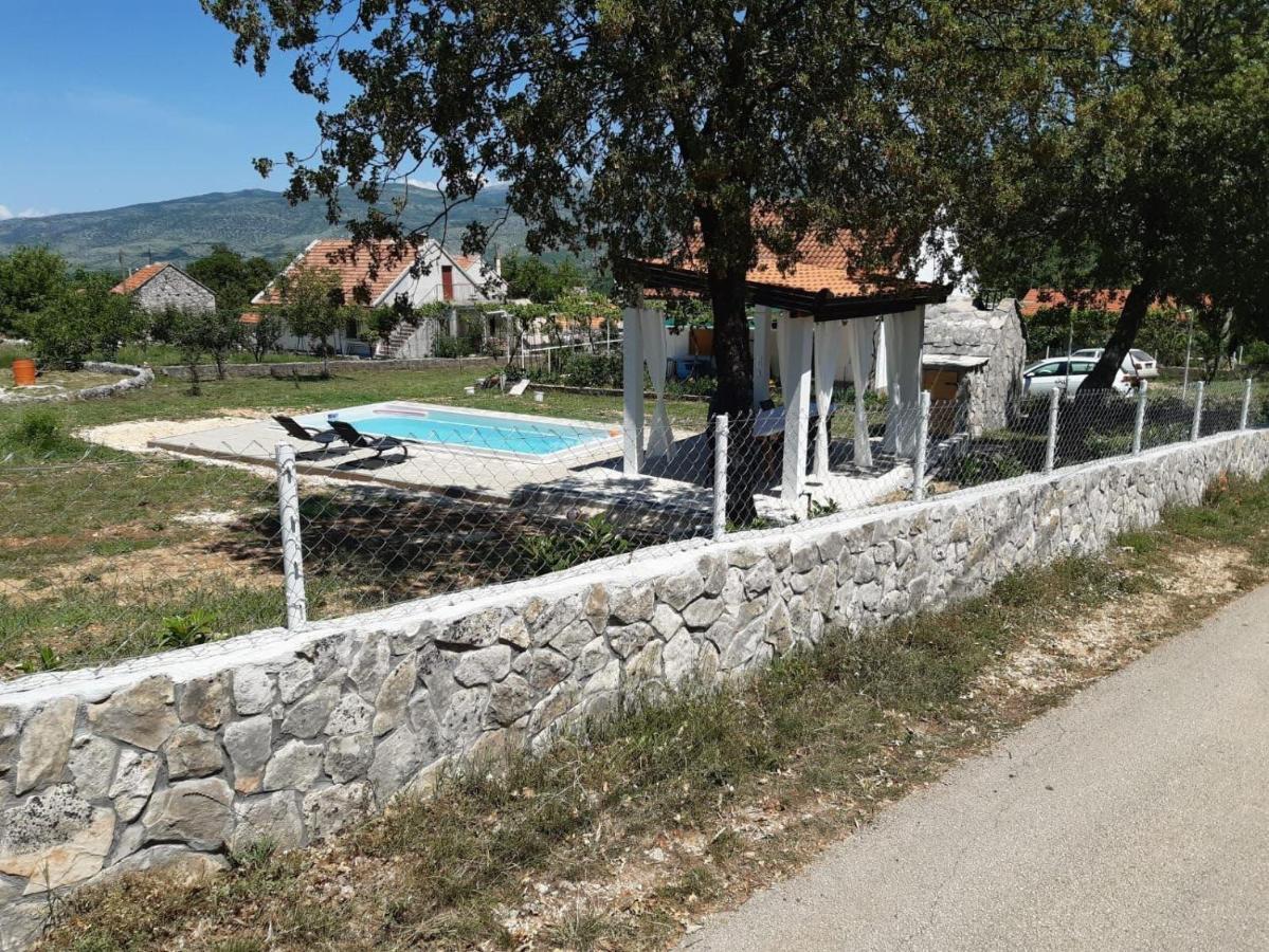 Villa Marie With Pool, Two Bedrooms For 4+2Kids Cavoglave Экстерьер фото