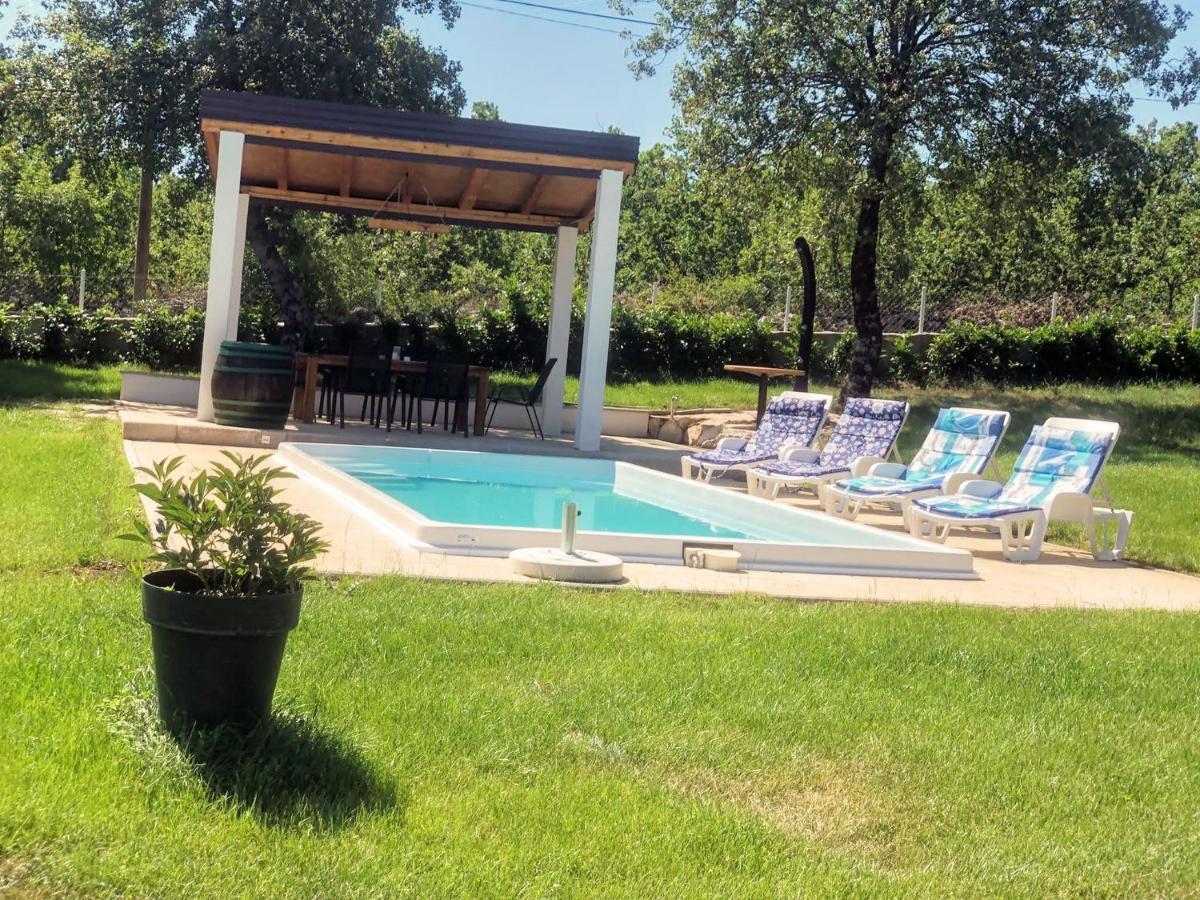 Villa Marie With Pool, Two Bedrooms For 4+2Kids Cavoglave Экстерьер фото